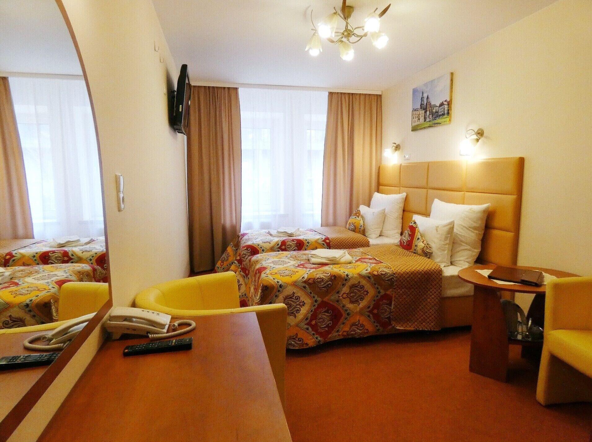 Aparthotel Adler Kraków Exteriör bild