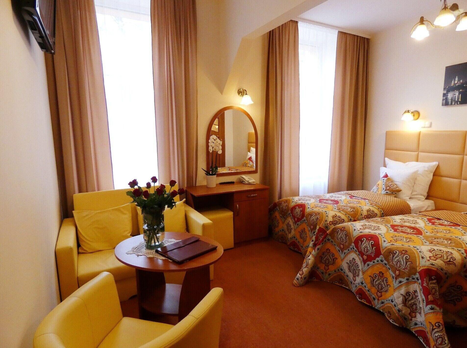 Aparthotel Adler Kraków Exteriör bild