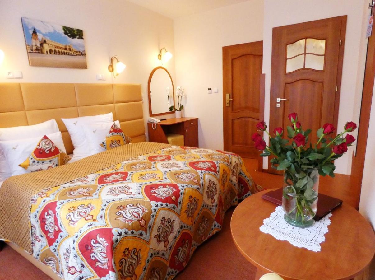 Aparthotel Adler Kraków Exteriör bild
